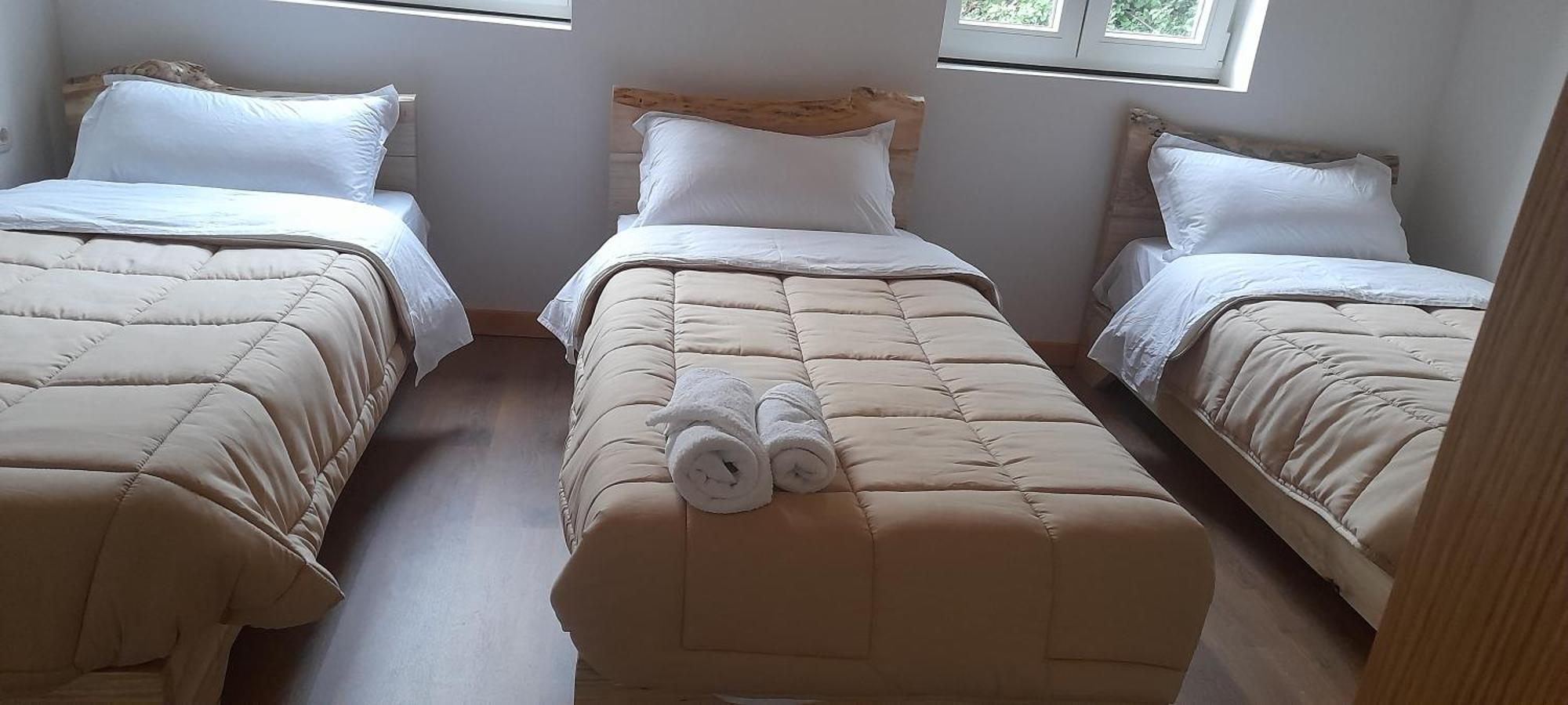 Guesthouse Dritan Tethorja ثيث الغرفة الصورة
